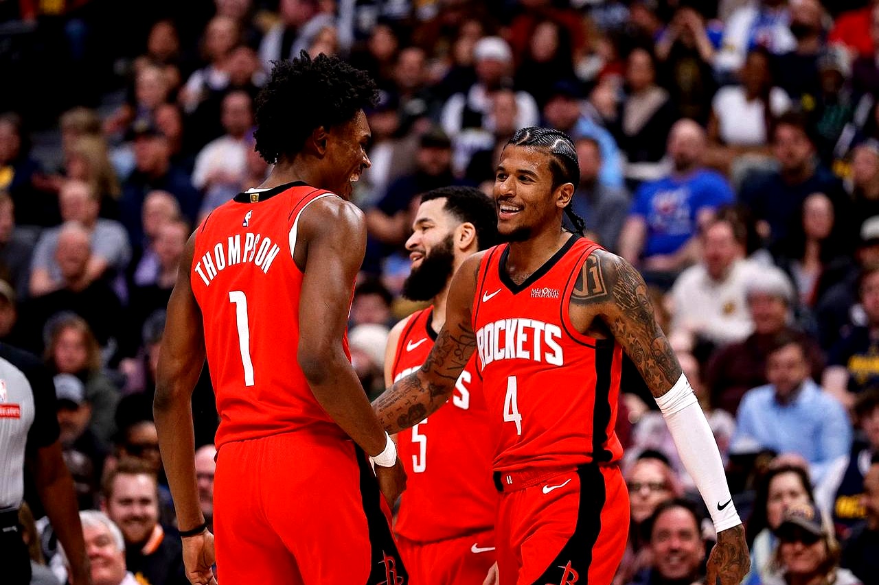 休斯敦火箭今晨更衣室发声；志在NBA总决赛名次提升；气氛紧张；团队化学反应显著的简单介绍
