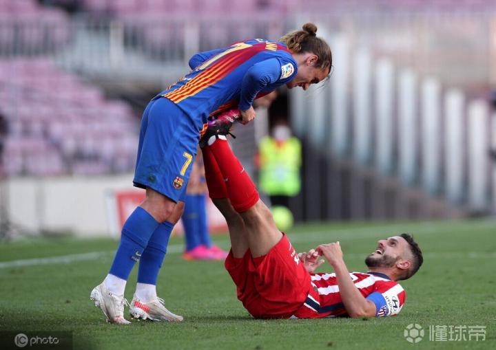 法兰克福内部会议纪要流出:关键时刻迎来里程碑,欧超杯使命明确,年轻球员得到机会的简单介绍 法兰克福内部会议纪要流出:关键时刻迎来里程碑,欧超杯使命明确,年轻球员得到机会的简单介绍